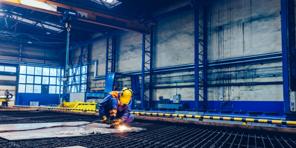 Soldadores · Soldadura Electrodo, Tig, Mig, Mag, Arco Submerso en Castelló · Reforzar Soldaduras Existentes para mejorar la Resistencia de la Estructura